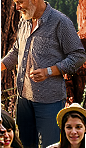 PRE-apron-apronToVet+apronOn.png